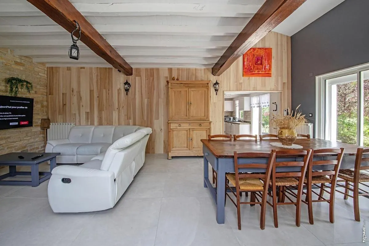 Casa de Férias La Cabane Du Trel Maison De Charme L Piscine Campagnac  França